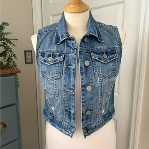 Distressed women’s jean vest, Aeropostale, size small